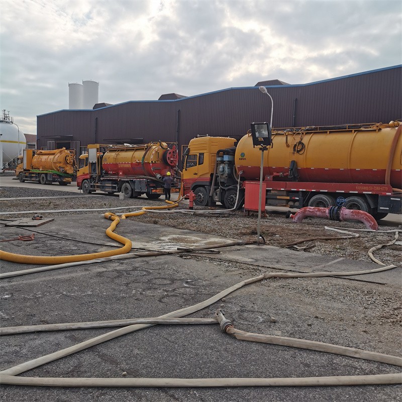 崆峒污水池清理